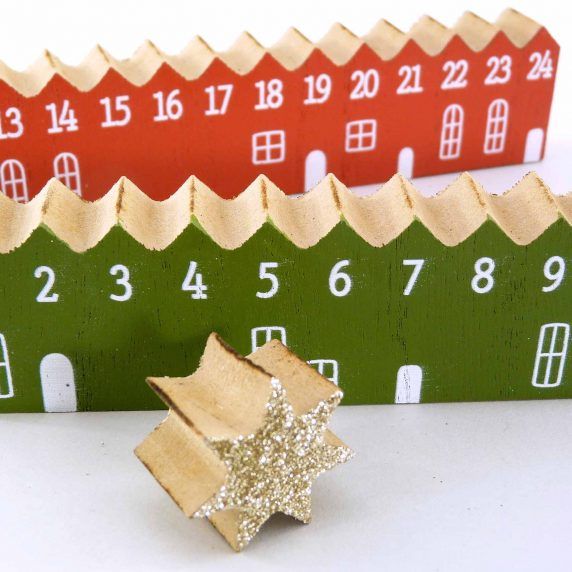 Adventskalender aus Holz grün
