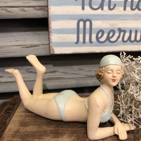 Badenixe aus Polyresin