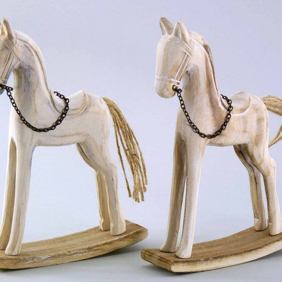 Schaukelpferd aus Holz