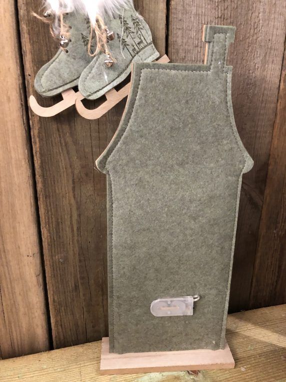 Haus aus Filz H 39 cm grau LED – Bild 3