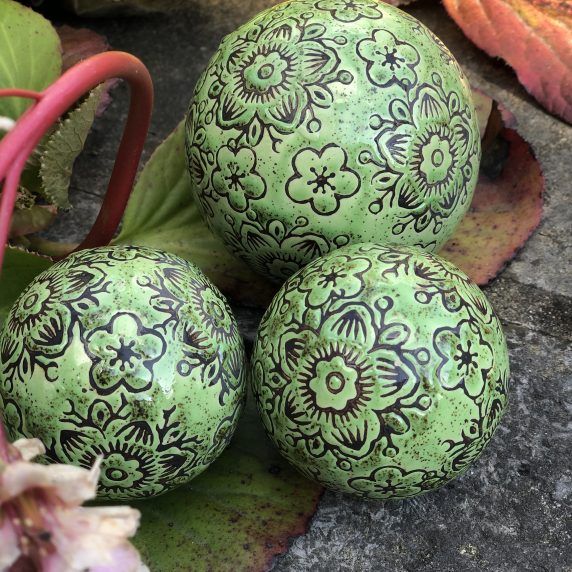 Keramik Kugel schwimmend