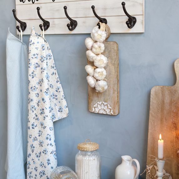 Wandgarderobe aus Holz
